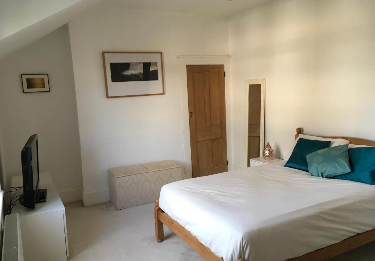 Westgate Two-Bedroom Homestay Suite Kültér fotó